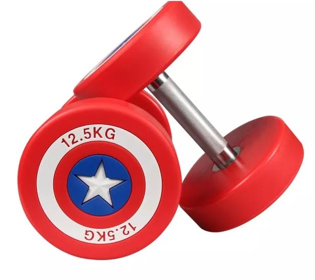 Kapitán Amerika činky sa stali novým favoritom vo fitnes priemysle